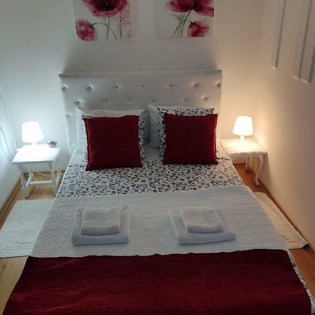 Gardos Appartement Belgrado Buitenkant foto