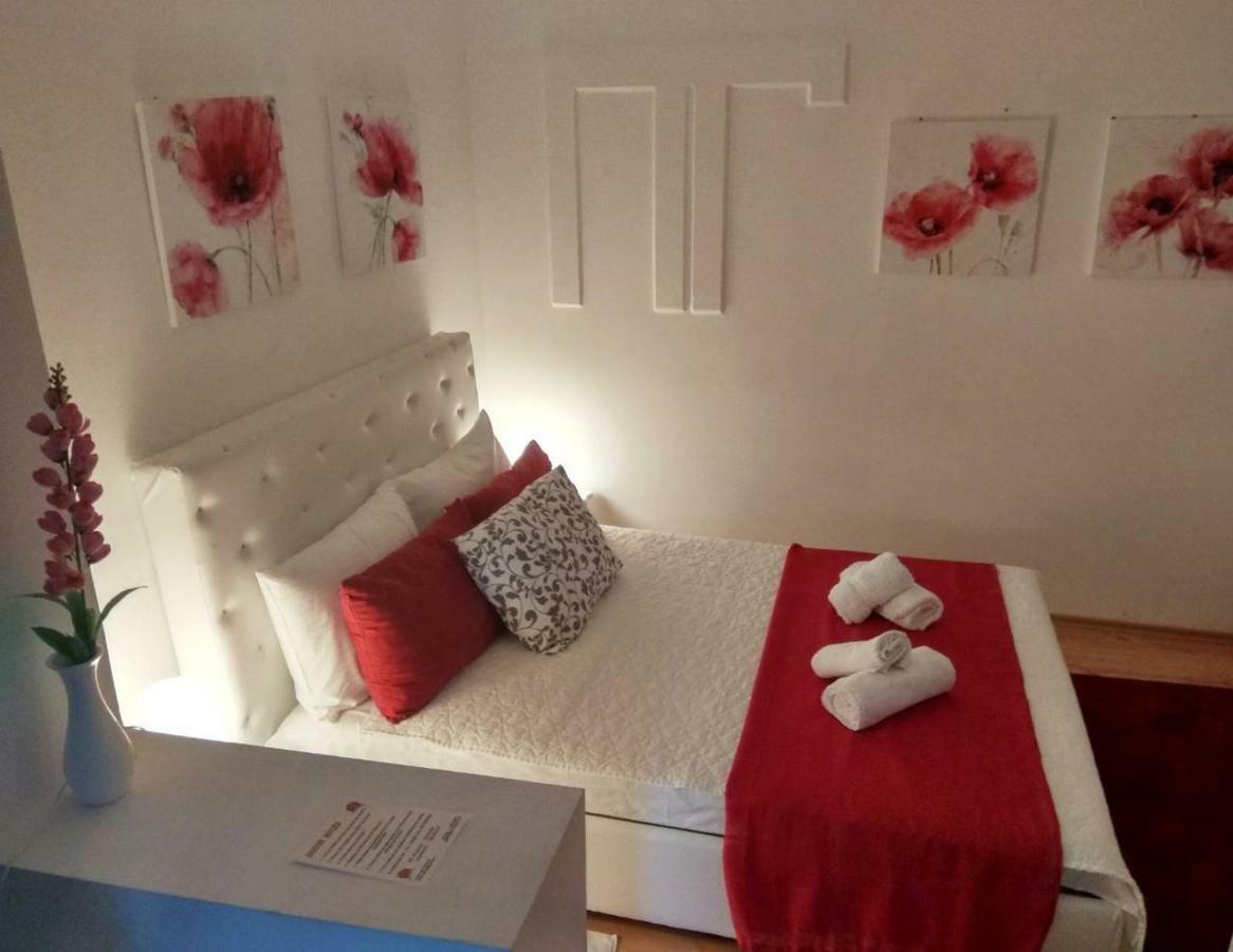 Gardos Appartement Belgrado Buitenkant foto