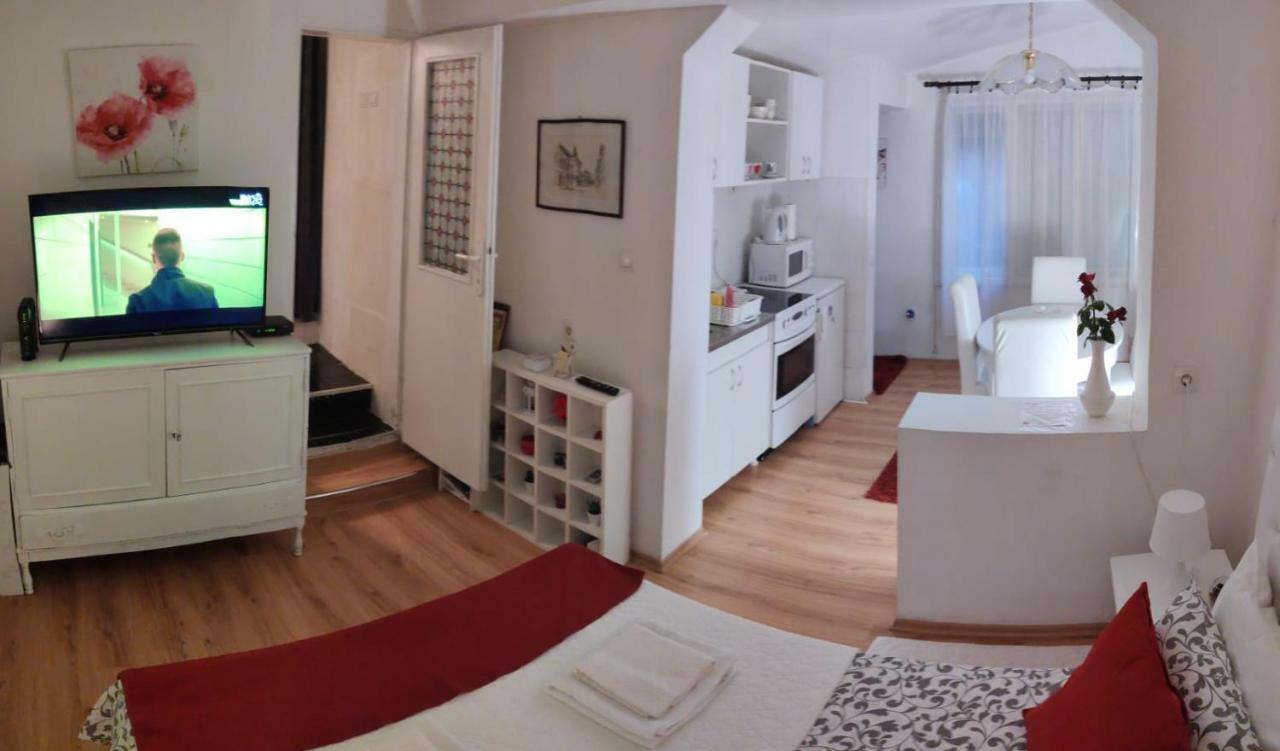 Gardos Appartement Belgrado Buitenkant foto