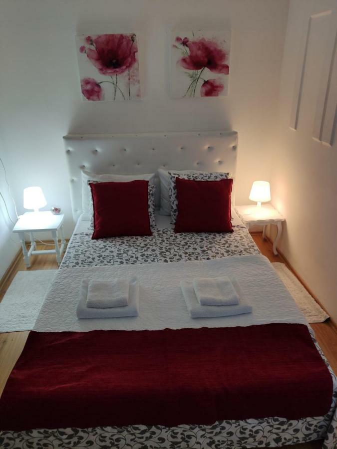 Gardos Appartement Belgrado Buitenkant foto